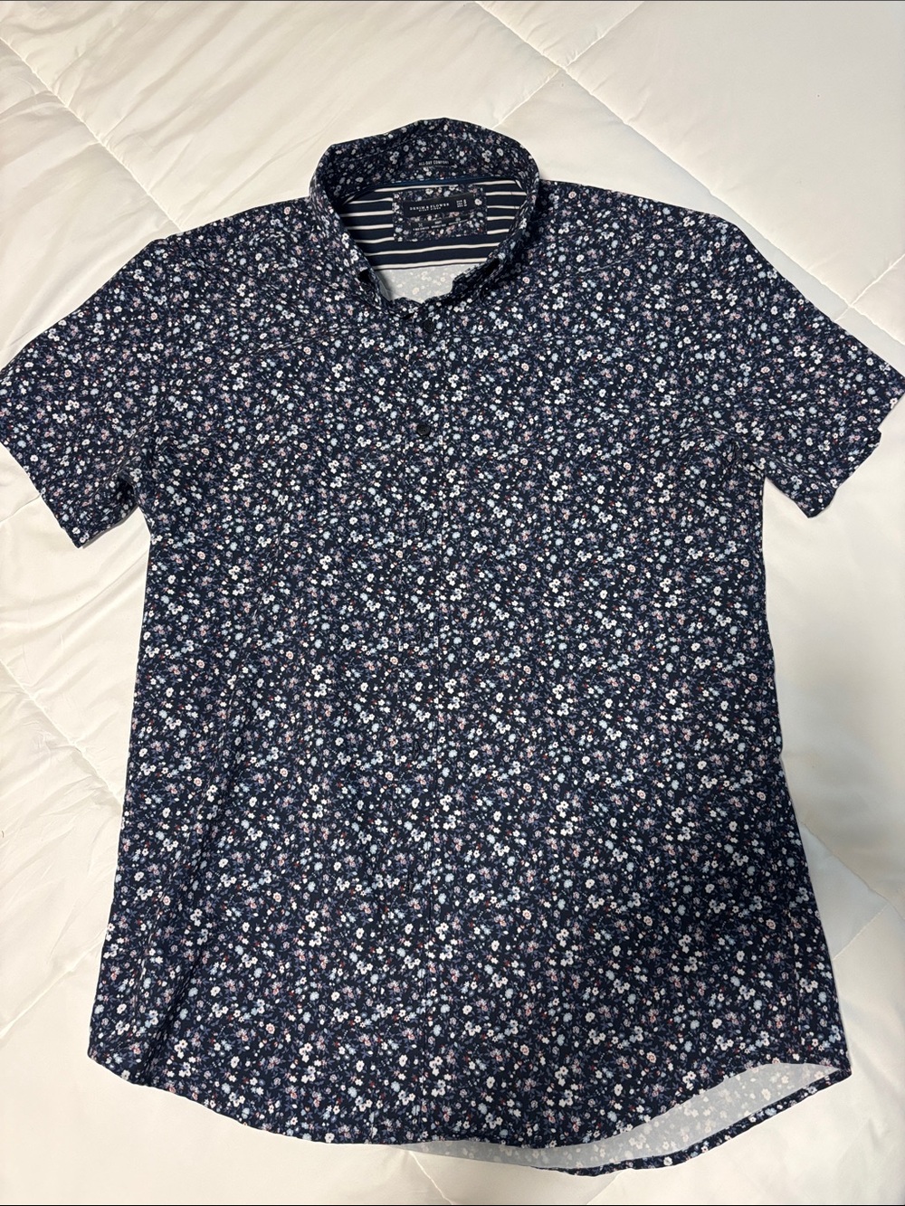 Men's Navy Floral Short-Sleeve Button-Down Shirt by denim&flower